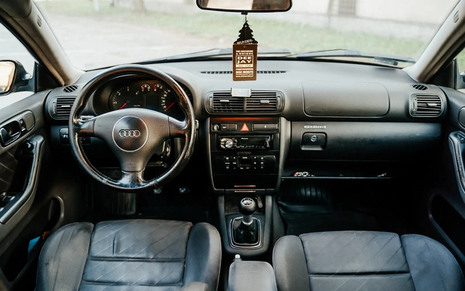 Audi A3 cena 9500 przebieg: 320000, rok produkcji 2001 z Łobżenica małe 781